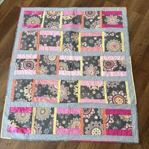 Beautiful Colorful Floral Hand-Quilted Throw 47x56